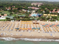 Jacaranda Club   Resort - 