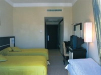 Aqua Bella Beach Hotel - La Perla