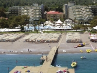 Queens Park Resort - 