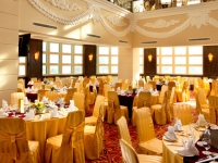 Windsor Plaza Hotel - -