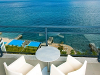 CS Madeira Atlantic Resort   Sea SPA Hotel -  