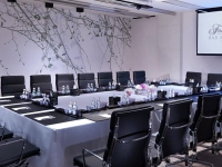 Fairmont Bab Al Bahar - -