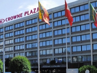 Crowne Plaza -  