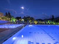 Koukounaria Hotel   Suites - 