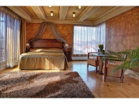 Best Western Premier Majestic Plaza -   