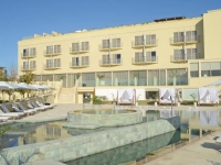 E Hotel Spa And Resort -  