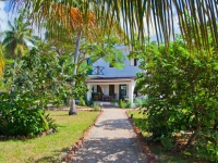 Flame Tree Cottages -  