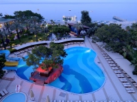 Catamaran Resort Hotel - бассейн