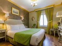 Golden Hotel Paris - 