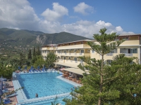 Koukounaria Hotel   Suites - 