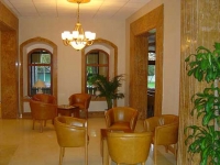 Estreya Palace -  