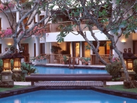 Lagoon Access Exterior
