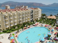 Caprice Beach Hotel - 