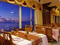 Coral Strand Hotel -  