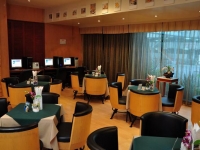 Royal Benja Hotel - Cafe