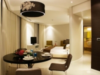 The Zing Hotel - BEdroom