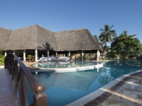 Uroa Bay Beach Resort - 