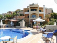 Creta Palm -  