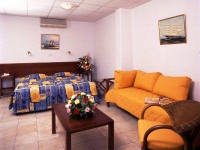 Jacaranda Hotel Apartments -   