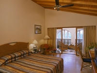Kenilworth Beach Resort - superior deluxe room