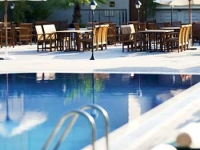 Movenpick Hotel Bur Dubai - 