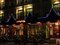 Patong Hemingways Hotel - 