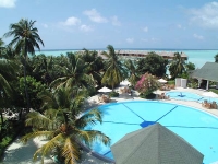 Olhuveli Beach   Spa Resort - бассейн