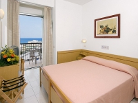 Hotel Madison - 