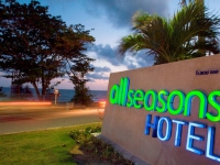 All Seasons Naiharn Phuket - 