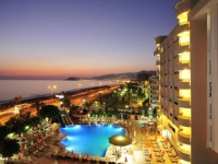 Happy Elegant Hotel - 
