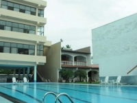 Honors Club Hotel - 