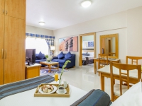 Golden Sands Hotel Apartments - 