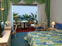 Palm Beach Hotel   Bungalows -  