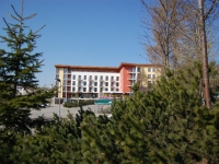 Hotel Crocus -   