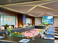 Sheraton Towers - -