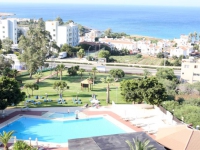 Adelais Bay Hotel - 