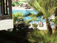 Zervas Beach Hotel - 
