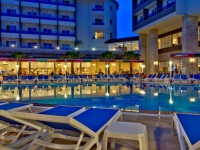 Ramada Resort Side - 