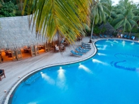 Vilu Reef Beach and Spa Resort - 