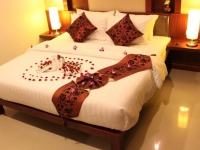 Patong Hemingways Hotel - 