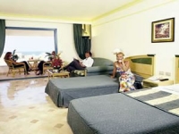 Royal Rojana Resort -  