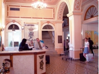 Plaza - Reception