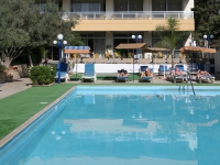 Caravel Hotel - 