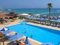Silver Sands Beach Hotel - 