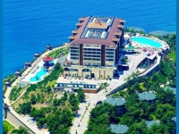 Utopia World de Luxe Hotel - 