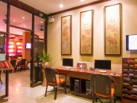 Patong Hemingways Hotel -  