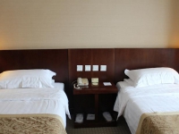 Dong Fang Hotel - 