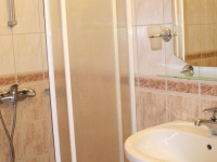 Uslan Hotel -  