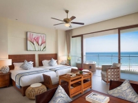 Aloha Oceanfront Suite Resort - 