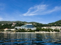 Radisson Blu Resort   Spa -   